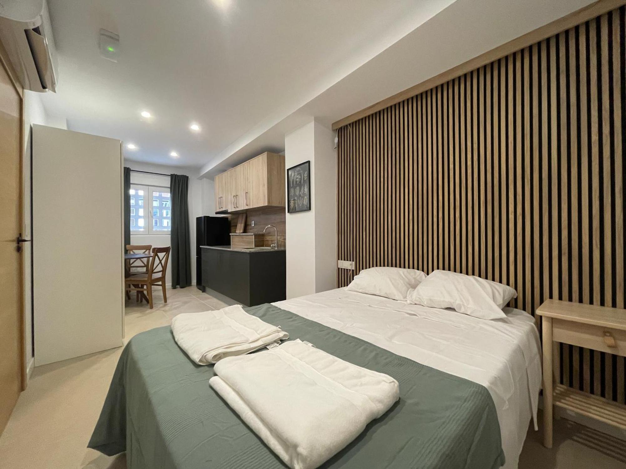 Apartamentos Postiguet Alicante Exteriör bild